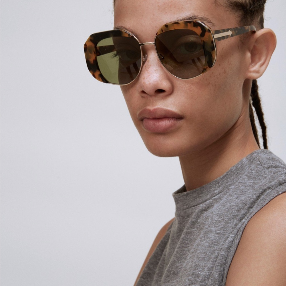 NWT Karen Walker “Domingo” Sunglasses!